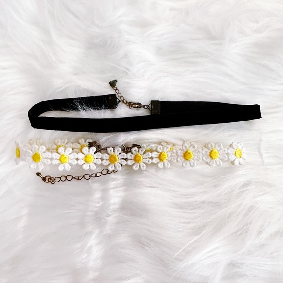 ᴜꜱᴇᴅ ʙʀᴀɴᴅʏ & ᴍᴇʟᴠɪʟʟᴇ ᴄʜᴏᴋᴇʀ ꜱᴇᴛ - Picture 6 of 11